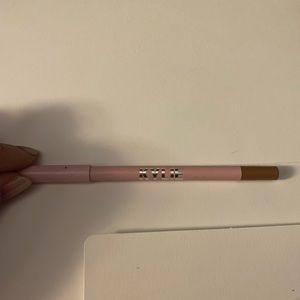 Kylie Cosmetics lip liner in Kylie